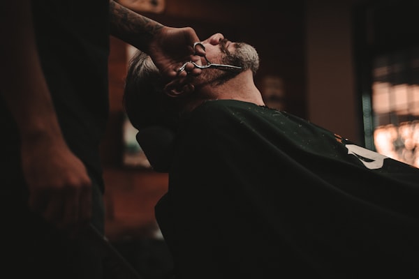 Blade & Crown Barbershop Demo-Webseite